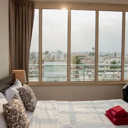 Authentic Cyprus With Rooftop Apartament *